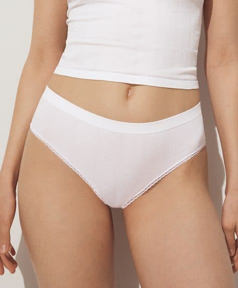 Tips Jitu Memilih Pakaian Dalam Wanita