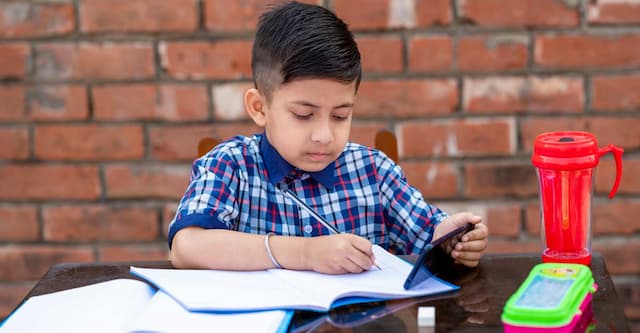 Cara Jitu Memilih Ponsel Untuk Kaum Pelajar