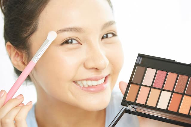 10 rekomendasi eyeshadow pallette terbaik